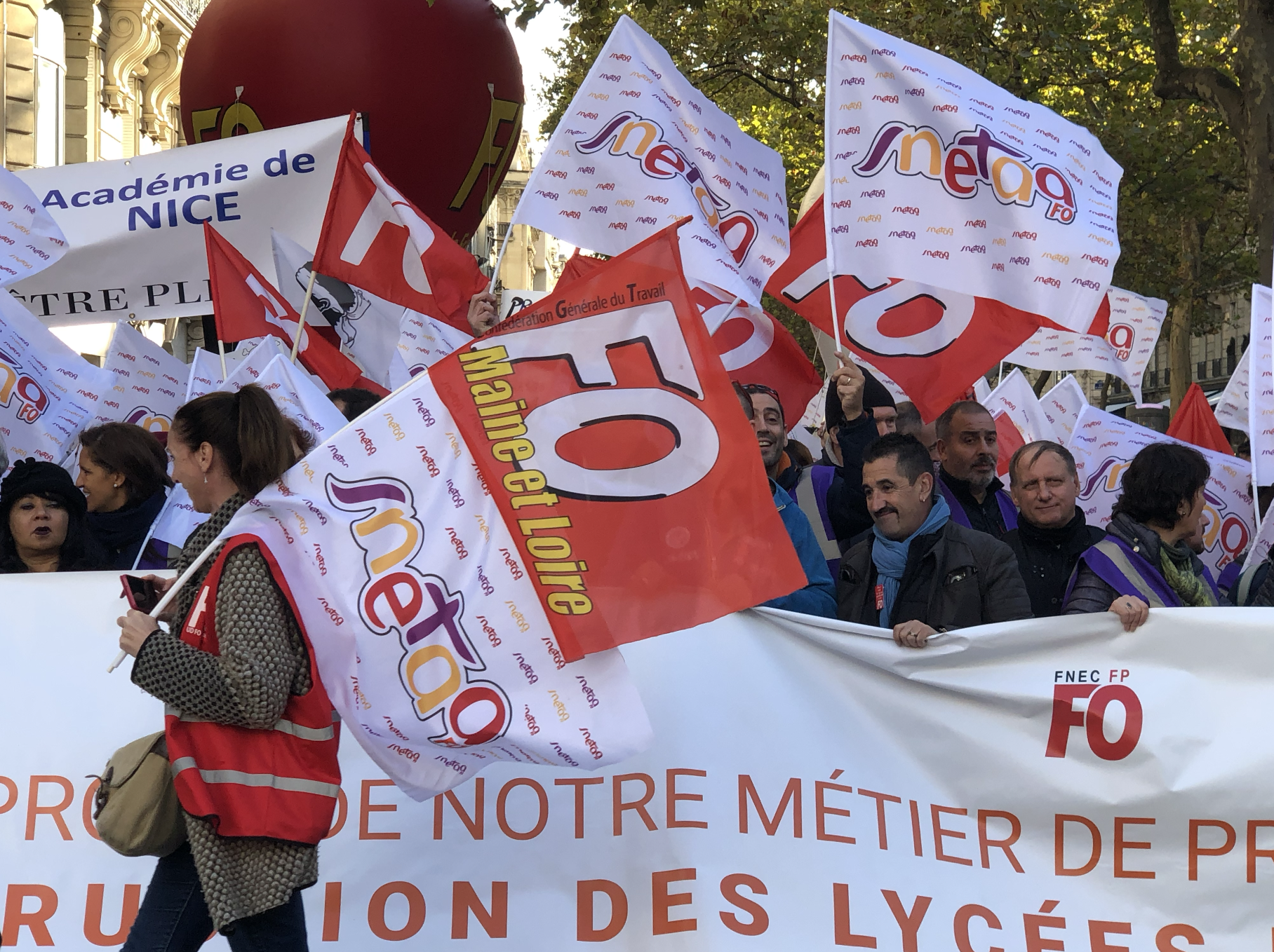 Lire la suite à propos de l’article Plus que jamais, les PLP mobilisés avec le SNETAA contre la casse des LP !